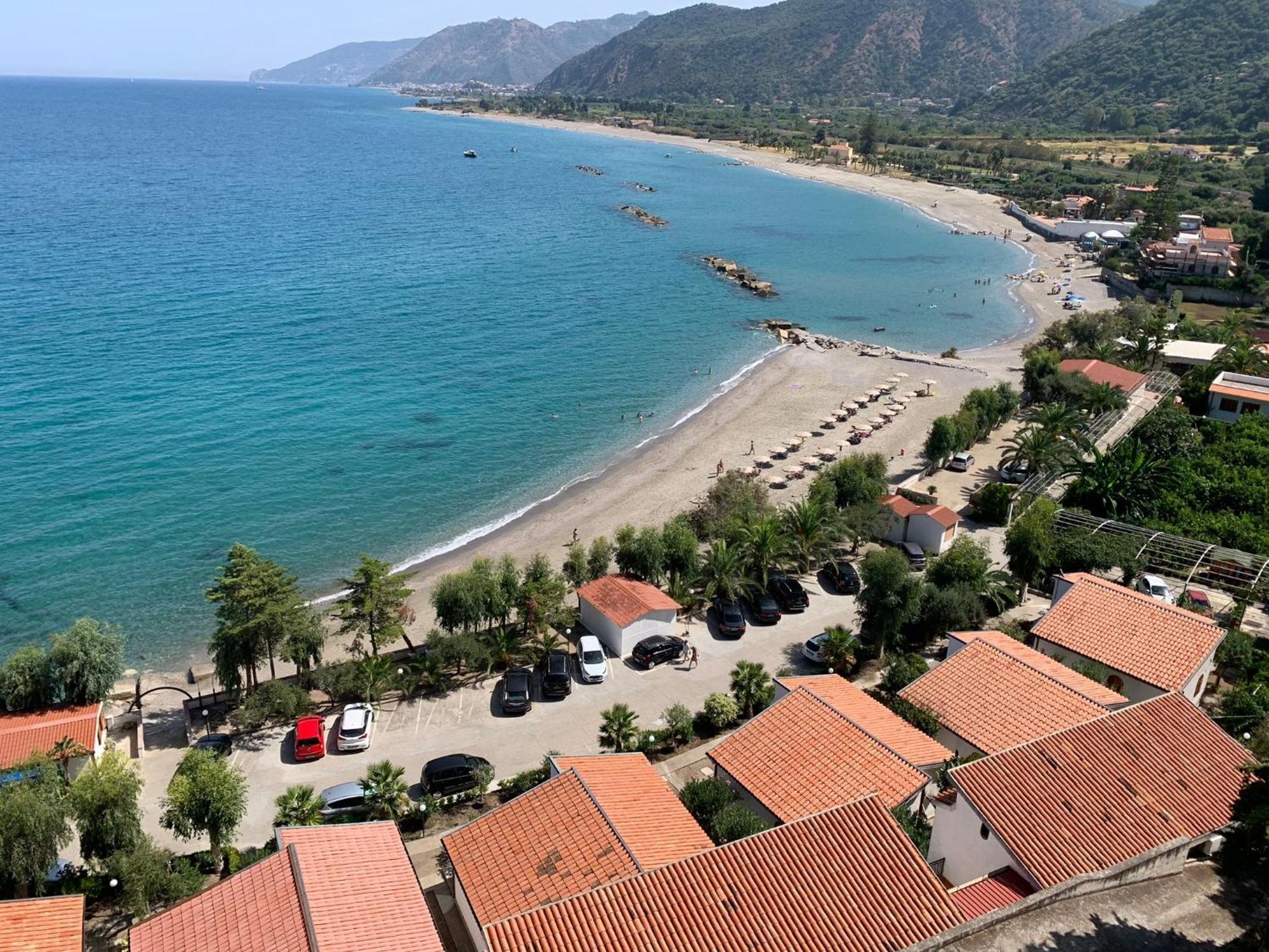 Testa Di Monaco Natural Beach Capo dʼOrlando Kültér fotó